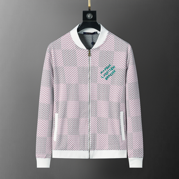 ** Stylowy zestaw sportowy w pastelowych odcieniach

**